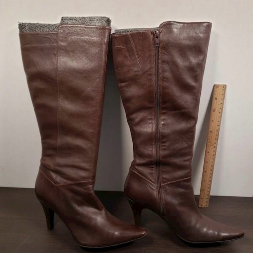 KENNETH COLE REACTION Sz 8 Black Leather Stiletto Heeled Boots Go Get Her/Brown
